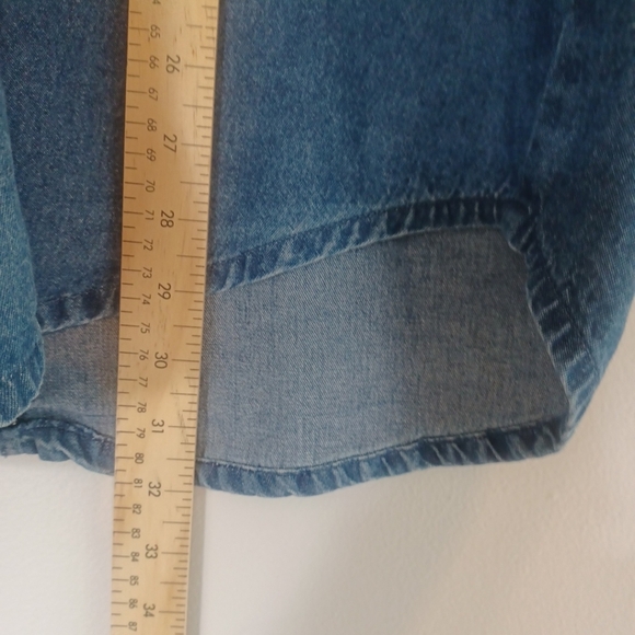Dressbarn Shirt Womens 14-16 Denim Zebra Embroidery Button Long Sleeve - Picture 9 of 10